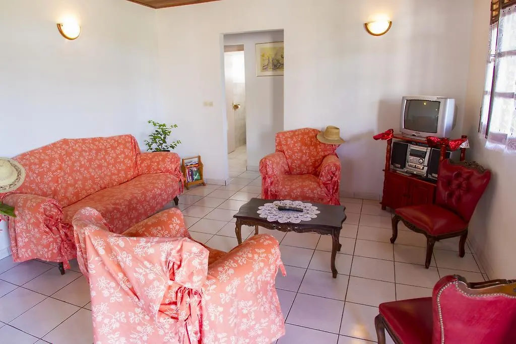 Appartement Le Désircaraïbe à Tartane 0*,